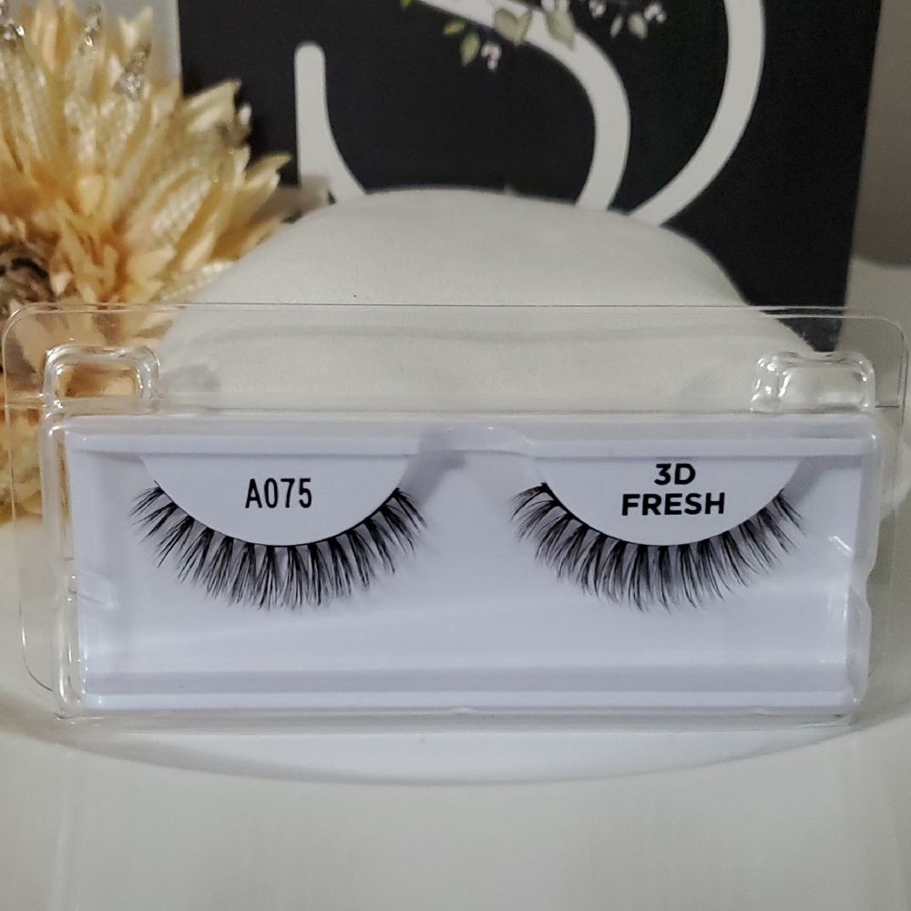 Fresh Black 3D False Eyelashes 🫧
